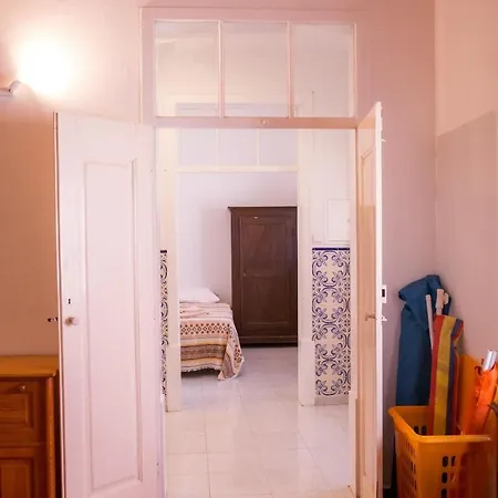 Апартаменты Historical Central House Лагуш